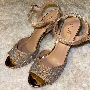 FOREVER Heels ✨👠